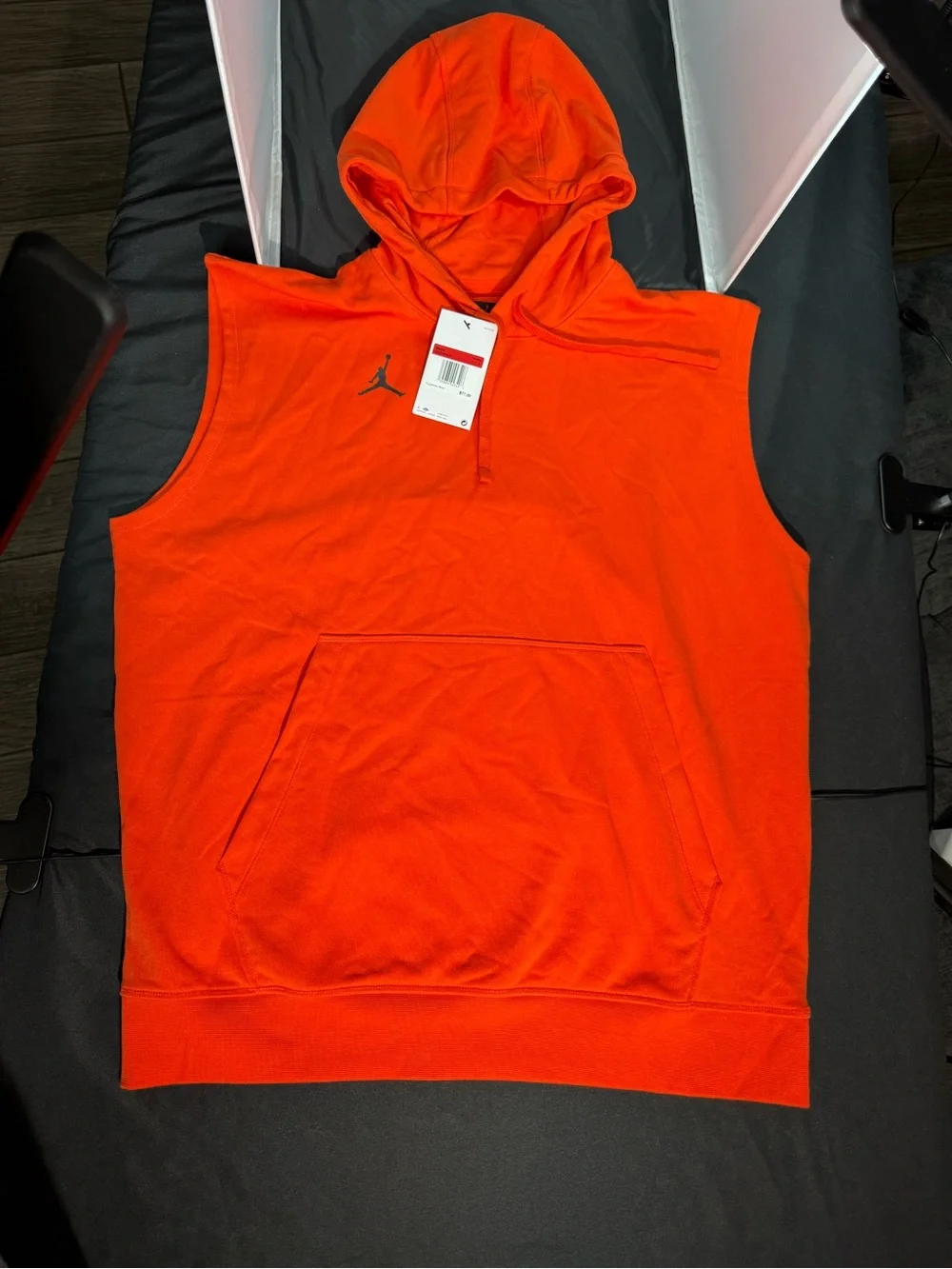 Jordan sleeveless crewneck